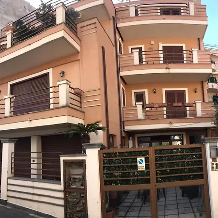 Casa-lino Delizioso Centro Taormina